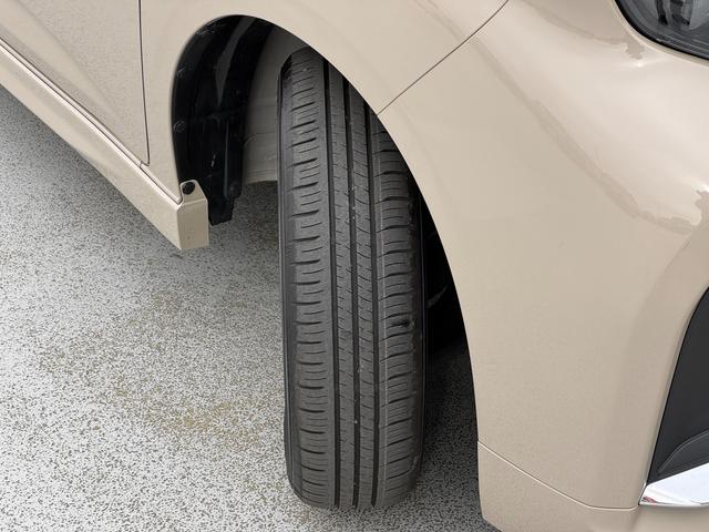 ソリオバンディット ＨＹＢＲＩＤ　ＭＶ　３型　ＤＳＢＳＩＩ／１０型メモリーナビ　デュアルセンサーブレーキサポートＩＩ　１０インチメモリーナビ　オートライト　Ｂｌｕｅｔｏｏｔｈ　電動スライドドア　電動パーキングブレーキ　プッシュスタート　シートヒーター　オートエアコン　禁煙車（17枚目）