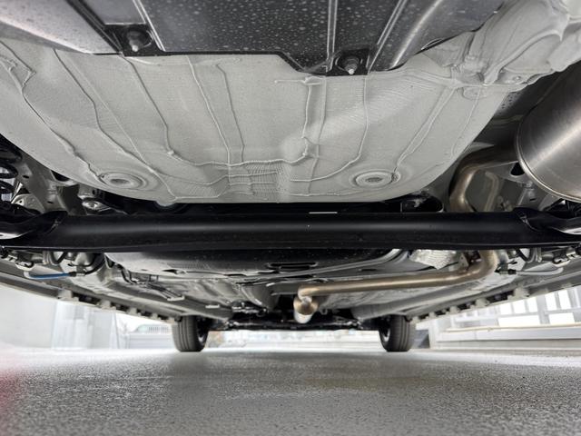 ソリオバンディット ＨＹＢＲＩＤ　ＭＶ　３型　ＤＳＢＳＩＩ／１０型メモリーナビ　デュアルセンサーブレーキサポートＩＩ　１０インチメモリーナビ　オートライト　Ｂｌｕｅｔｏｏｔｈ　電動スライドドア　電動パーキングブレーキ　プッシュスタート　シートヒーター　オートエアコン　禁煙車（18枚目）