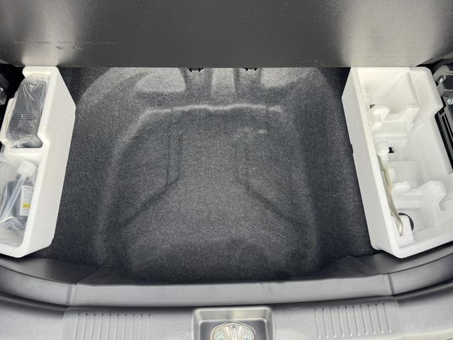 ソリオバンディット ＨＹＢＲＩＤ　ＭＶ　３型　ＤＳＢＳＩＩ／１０型メモリーナビ　デュアルセンサーブレーキサポートＩＩ　１０インチメモリーナビ　オートライト　Ｂｌｕｅｔｏｏｔｈ　電動スライドドア　電動パーキングブレーキ　プッシュスタート　シートヒーター　オートエアコン　禁煙車（69枚目）