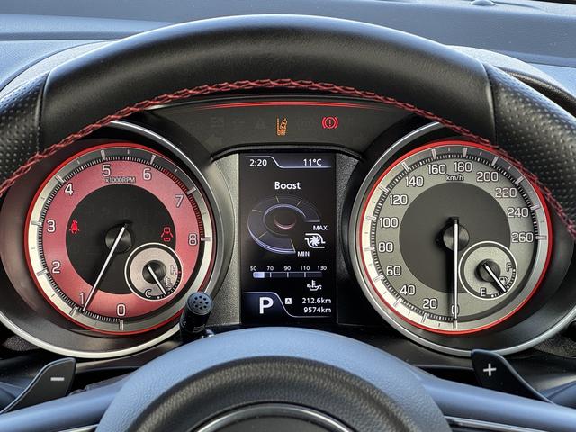 スイフトスポーツ ６ＡＴ　４型　バックアイカメラ付ナビ／ドラレコ／ＥＴＣ　ドライブレコーダー　バックカメラ　オートライト　Ｂｌｕｅｔｏｏｔｈ　純正ナビ　プッシュスタート　シートヒーター　オートエアコン　ＥＴＣ　スズキセーフティーサポート　衝突被害軽減システム　横滑り防止機能（27枚目）