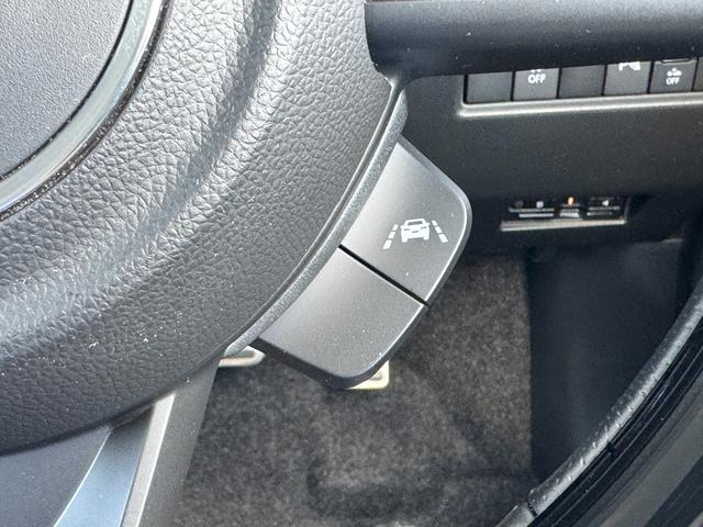 スイフトスポーツ ６ＡＴ　４型　バックアイカメラ付ナビ／ドラレコ／ＥＴＣ　ドライブレコーダー　バックカメラ　オートライト　Ｂｌｕｅｔｏｏｔｈ　純正ナビ　プッシュスタート　シートヒーター　オートエアコン　ＥＴＣ　スズキセーフティーサポート　衝突被害軽減システム　横滑り防止機能（38枚目）