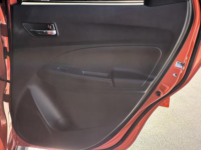 スイフトスポーツ ６ＡＴ　４型　バックアイカメラ付ナビ／ドラレコ／ＥＴＣ　ドライブレコーダー　バックカメラ　オートライト　Ｂｌｕｅｔｏｏｔｈ　純正ナビ　プッシュスタート　シートヒーター　オートエアコン　ＥＴＣ　スズキセーフティーサポート　衝突被害軽減システム　横滑り防止機能（56枚目）