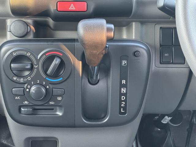 エブリイ PA 4WD 4AT 6型 スズキセーフティサポート オートライト スライドドア スズキセーフティーサポート 4WD 衝突被害軽減システム 横滑り防止機能 衝突安全ボディ エアコン パワステ(29枚目)