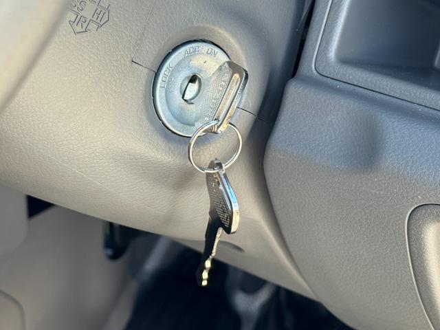 エブリイ PA 4WD 4AT 6型 スズキセーフティサポート オートライト スライドドア スズキセーフティーサポート 4WD 衝突被害軽減システム 横滑り防止機能 衝突安全ボディ エアコン パワステ(32枚目)