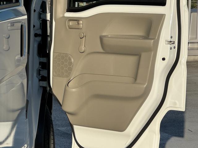 エブリイ PA 4WD 4AT 6型 スズキセーフティサポート オートライト スライドドア スズキセーフティーサポート 4WD 衝突被害軽減システム 横滑り防止機能 衝突安全ボディ エアコン パワステ(48枚目)