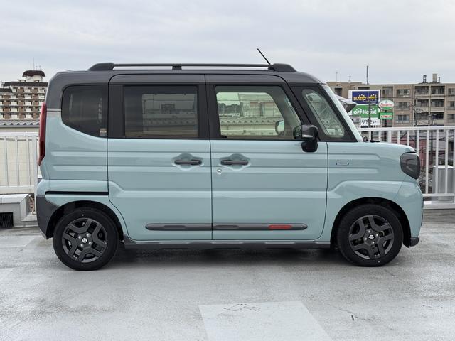 スペーシア ギア HYBRID XZ 全方位モニター付ナビ・コネクト対応 全方位モニター付メモリーナビ・スズキコネクト対応 ヘッドアップディスプレイ 電動スライドドア 電動パーキングブレーキ アダプティブクルーズコントロール ステアリングヒーター オートライト(7枚目)