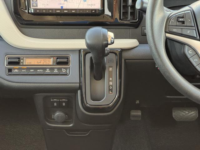 ソリオ HYBRID MX 全方位モニタ付ナビ/ETC 車検整備渡し 全方位モニター付ナビ オートライト 電動スライドドア(後席左) プッシュスタート シートヒーター オートエアコン スズキセーフティーサポート 衝突被害軽減システム アイドリングストップ 横滑り防止機能(33枚目)