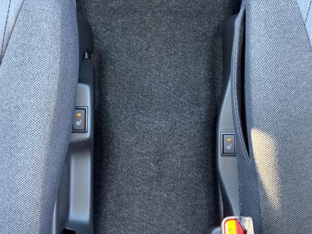 ソリオ HYBRID MX 全方位モニタ付ナビ/ETC 車検整備渡し 全方位モニター付ナビ オートライト 電動スライドドア(後席左) プッシュスタート シートヒーター オートエアコン スズキセーフティーサポート 衝突被害軽減システム アイドリングストップ 横滑り防止機能(42枚目)