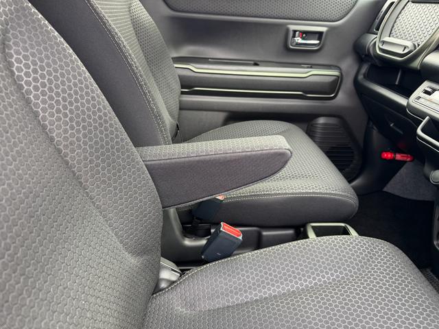 ハスラー タフワイルドターボ　３型　スズキセーフティーサポート　オートライト　プッシュスタート　シートヒーター　オートエアコン　スズキセーフティーサポート　衝突被害軽減システム　アイドリングストップ　横滑り防止機能　衝突安全ボディ　盗難防止システム（42枚目）