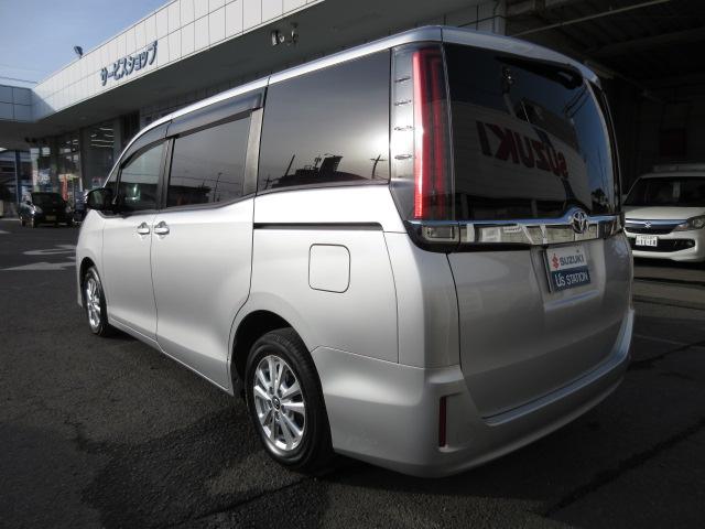 ノア G 7人乗り ドライブレコーダー バックカメラ付メモリーナビ ドライブレコーダー バックカメラ オートライト Bluetooth スライドドア 純正ナビ プッシュスタート シートヒーター オートエアコン ETC 衝突被害軽減システム アイドリングストップ(6枚目)