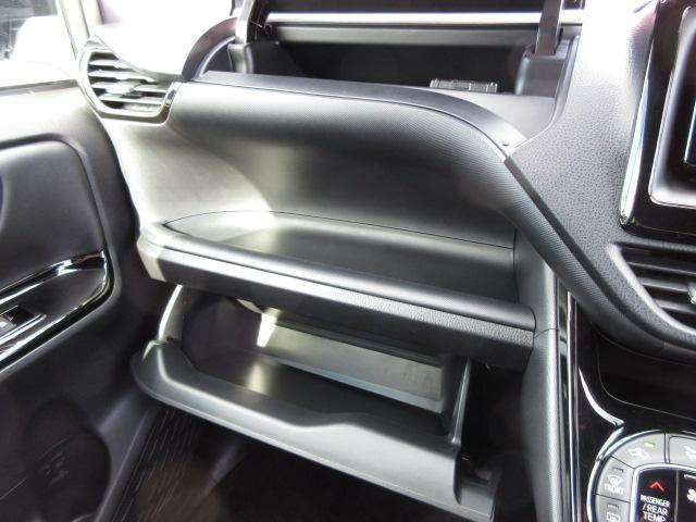 ノア G 7人乗り ドライブレコーダー バックカメラ付メモリーナビ ドライブレコーダー バックカメラ オートライト Bluetooth スライドドア 純正ナビ プッシュスタート シートヒーター オートエアコン ETC 衝突被害軽減システム アイドリングストップ(21枚目)