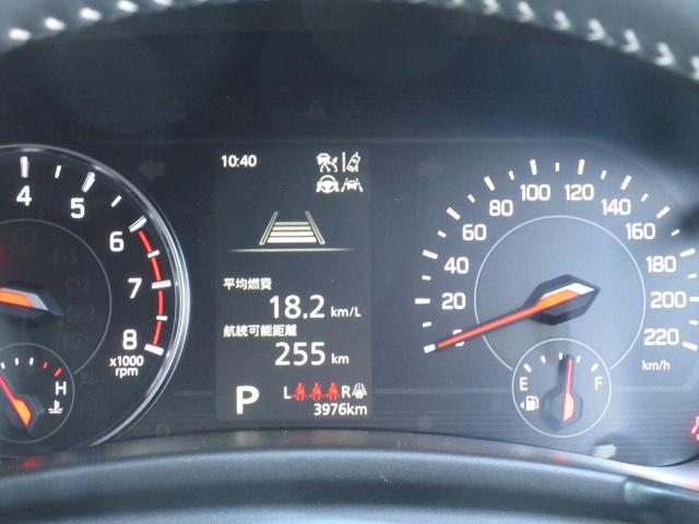 スイフト HYBRID MZ コネクト対応全方位カメラ付9インチナビ オートライト Bluetooth 純正ナビ プッシュスタート シートヒーター オートエアコン スズキセーフティーサポート 4WD 衝突被害軽減システム アイドリングストップ 横滑り防止機能(14枚目)