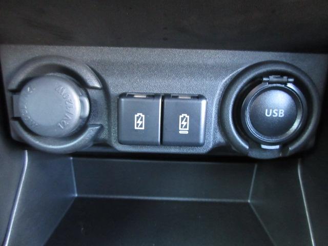 スイフト HYBRID MZ コネクト対応全方位カメラ付9インチナビ オートライト Bluetooth 純正ナビ プッシュスタート シートヒーター オートエアコン スズキセーフティーサポート 4WD 衝突被害軽減システム アイドリングストップ 横滑り防止機能(26枚目)