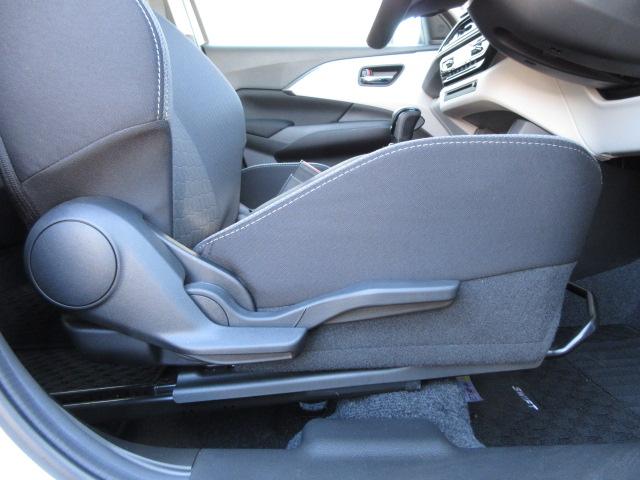 スイフト HYBRID MZ コネクト対応全方位カメラ付9インチナビ オートライト Bluetooth 純正ナビ プッシュスタート シートヒーター オートエアコン スズキセーフティーサポート 4WD 衝突被害軽減システム アイドリングストップ 横滑り防止機能(37枚目)