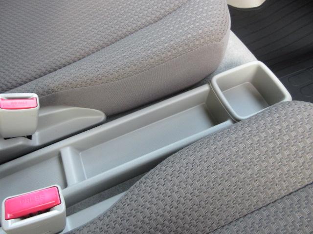 ＮＶ１００クリッパーバン ＧＸターボ　フルタイム４ＷＤ　ハイルーフ　オートライト　スライドドア　４ＷＤ　衝突被害軽減システム　横滑り防止機能　衝突安全ボディ（18枚目）