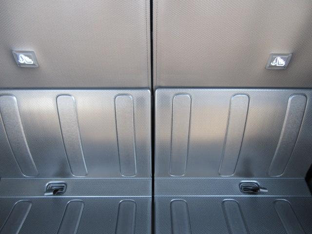 スペーシア ギア　ＨＹＢＲＩＤ　ＸＺターボ　全方位カメラ付ナビ装着車　オートライト　Ｂｌｕｅｔｏｏｔｈ　スライドドア　純正ナビ　プッシュスタート　シートヒーター　オートエアコン　スズキセーフティーサポート　衝突被害軽減システム　アイドリングストップ　横滑り防止機能（44枚目）