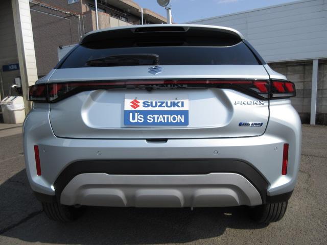 フロンクス ２ＷＤ　全方位カメラ付ナビ装着車　ＤＳＢＳＩＩ　１型　オートライト　Ｂｌｕｅｔｏｏｔｈ　純正ナビ　プッシュスタート　シートヒーター　オートエアコン　スズキセーフティーサポート　衝突被害軽減システム　アイドリングストップ　横滑り防止機能　衝突安全ボディ（7枚目）