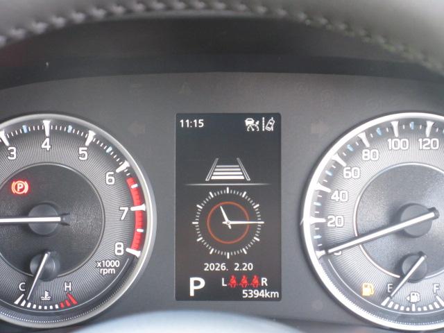 フロンクス ２ＷＤ　全方位カメラ付ナビ装着車　ＤＳＢＳＩＩ　１型　オートライト　Ｂｌｕｅｔｏｏｔｈ　純正ナビ　プッシュスタート　シートヒーター　オートエアコン　スズキセーフティーサポート　衝突被害軽減システム　アイドリングストップ　横滑り防止機能　衝突安全ボディ（14枚目）