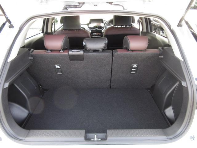 フロンクス ２ＷＤ　全方位カメラ付ナビ装着車　ＤＳＢＳＩＩ　１型　オートライト　Ｂｌｕｅｔｏｏｔｈ　純正ナビ　プッシュスタート　シートヒーター　オートエアコン　スズキセーフティーサポート　衝突被害軽減システム　アイドリングストップ　横滑り防止機能　衝突安全ボディ（44枚目）