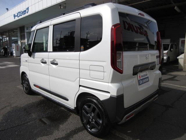 スペーシア ギア HYBRID XZターボ コネクト対応全方位M付ナビ オートライト Bluetooth スライドドア 純正ナビ プッシュスタート シートヒーター オートエアコン スズキセーフティーサポート 衝突被害軽減システム アイドリングストップ 横滑り防止機能(6枚目)