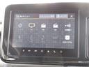 ＨＹＢＲＩＤ　Ｓ　コネクト対応全方位カメラ付ナビ装着車　３型　オートライト　Ｂｌｕｅｔｏｏｔｈ　スライドドア　純正ナビ　プッシュスタート　シートヒーター　オートエアコン　スズキセーフティーサポート　衝突被害軽減システム　アイドリングストップ　横滑り防止機能（18枚目）