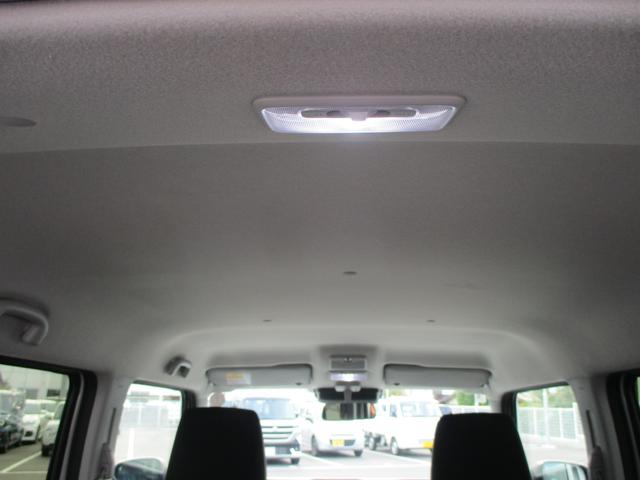 ハスラー ＨＹＢＲＩＤ　Ｘターボ　デュアルカメラブレーキサポート　バックカメラ　オートライト　純正ナビ　プッシュスタート　シートヒーター　オートエアコン　スズキセーフティーサポート　衝突被害軽減システム　アイドリングストップ　衝突安全ボディ　盗難防止システム（12枚目）