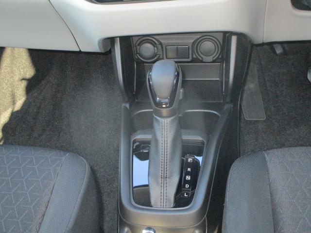 スイフト ＸＧ　デュアルセンサーブレーキサポート２　オートライト　プッシュスタート　シートヒーター　オートエアコン　スズキセーフティーサポート　衝突被害軽減システム　アイドリングストップ　衝突安全ボディ　盗難防止システム（11枚目）