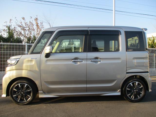 スペーシアカスタム カスタム HYBRID XS ナビゲーション付 バックカメラ オートライト スライドドア プッシュスタート 純正ナビ シートヒーター オートエアコン スズキセーフティーサポート 衝突被害軽減システム アイドリングストップ 衝突安全ボディ(5枚目)