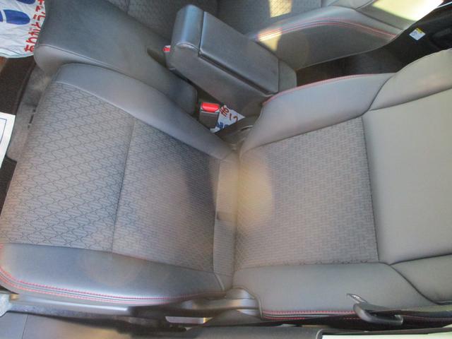 スペーシアカスタム カスタム HYBRID XS ナビゲーション付 バックカメラ オートライト スライドドア プッシュスタート 純正ナビ シートヒーター オートエアコン スズキセーフティーサポート 衝突被害軽減システム アイドリングストップ 衝突安全ボディ(33枚目)