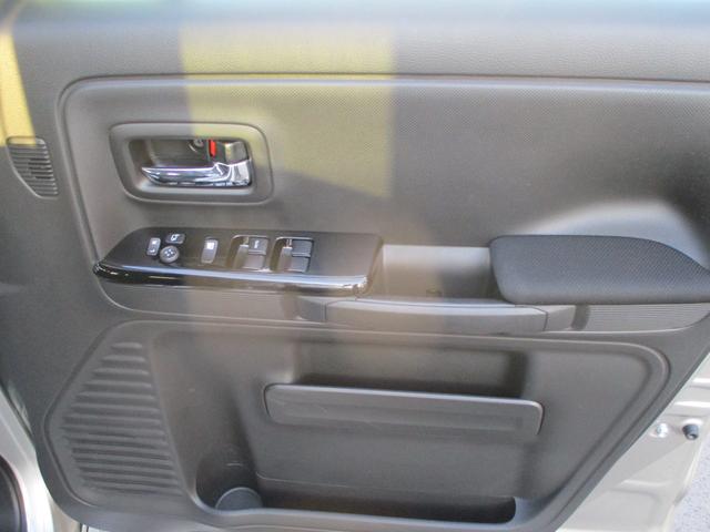 スペーシアカスタム カスタム HYBRID XS ナビゲーション付 バックカメラ オートライト スライドドア プッシュスタート 純正ナビ シートヒーター オートエアコン スズキセーフティーサポート 衝突被害軽減システム アイドリングストップ 衝突安全ボディ(47枚目)