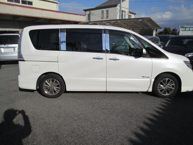 セレナ ライダー S-ハイブリッド(10枚目)