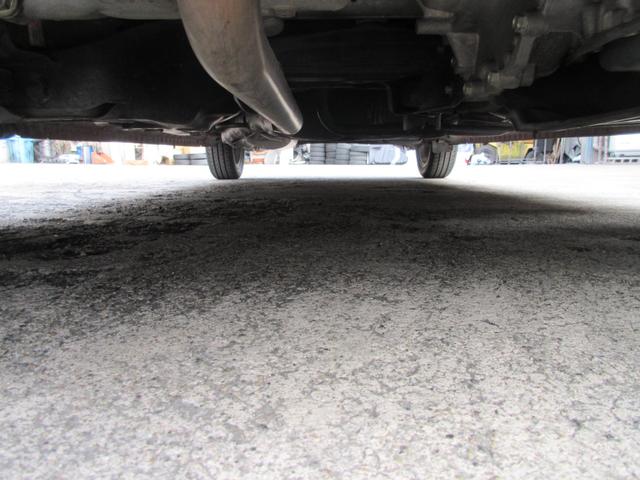 Ｎ－ＷＧＮカスタム Ｇ・ターボパッケージ　横滑り防止システム　追突被害軽減ブレーキ　ＥＣＯＮモード　ＷＳＲＳ　イモビ　サイドエアバッグ　オートクルーズ　キーフリー　ベンチシート　ＡＢＳ　衝突安全ボディ　パワーウインド　運転席エアバック　ＡＣ（14枚目）