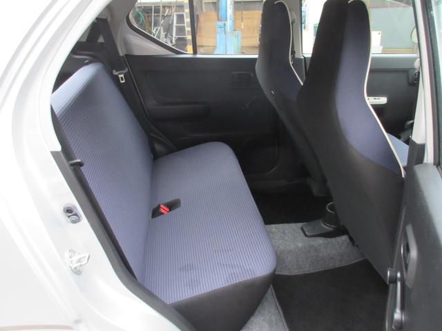 アルト Ｆ　エコアイドル　セキュリティ　ダブルエアバック　安全ボディ　キーレスエントリーシステム　横滑防止　パワステ　運転席エアバッグ　ＡＣ　ＡＢＳ　クリアランスソナー　オートハイビーム　パワーウインドー（18枚目）