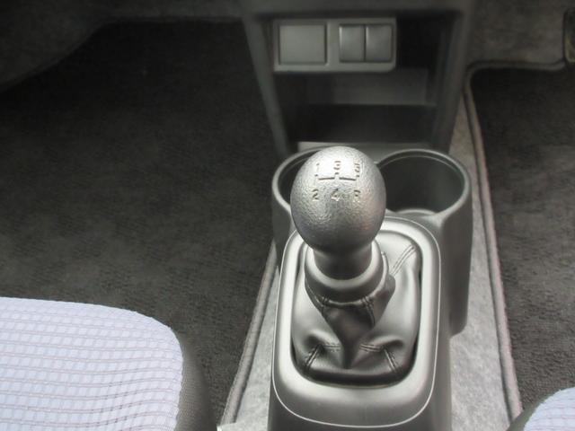 アルト Ｆ　エコアイドル　セキュリティ　ダブルエアバック　安全ボディ　キーレスエントリーシステム　横滑防止　パワステ　運転席エアバッグ　ＡＣ　ＡＢＳ　クリアランスソナー　オートハイビーム　パワーウインドー（24枚目）