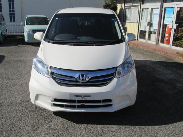 フリード ＧＨ　キーフリー　ＡＣ　盗難防止装置　ナビＴＶ　ＳＲＳ　Ｗエアバッグ　横滑り防止機能　パワーウィンドウ　パワーステアリング　ワンセグ　スマートキー　ＨＤＤナビ　ＡＢＳ（2枚目）