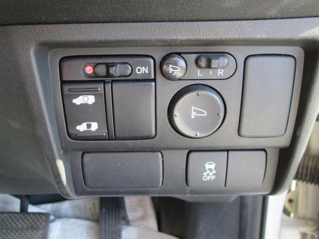 フリード ＧＨ　キーフリー　ＡＣ　盗難防止装置　ナビＴＶ　ＳＲＳ　Ｗエアバッグ　横滑り防止機能　パワーウィンドウ　パワーステアリング　ワンセグ　スマートキー　ＨＤＤナビ　ＡＢＳ（15枚目）