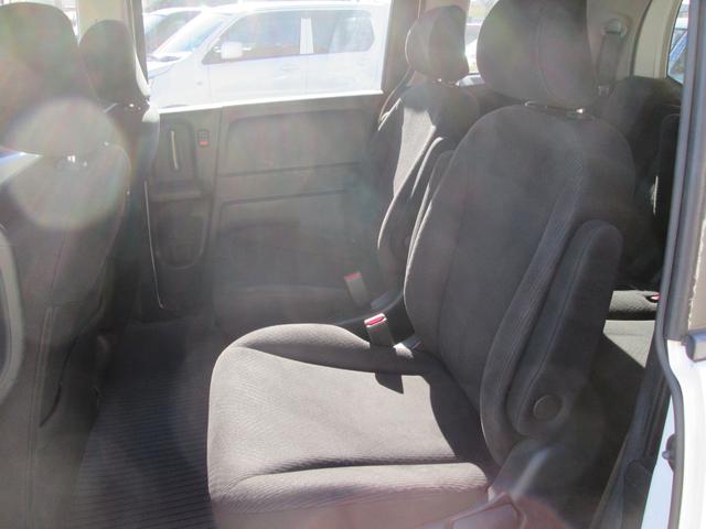 フリード ＧＨ　キーフリー　ＡＣ　盗難防止装置　ナビＴＶ　ＳＲＳ　Ｗエアバッグ　横滑り防止機能　パワーウィンドウ　パワーステアリング　ワンセグ　スマートキー　ＨＤＤナビ　ＡＢＳ（22枚目）