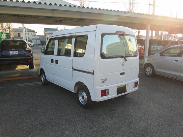 ＮＶ１００クリッパーバン ＤＸ　ＳＤ　ナビＴＶ　パワステ　エアコン　ワンセグ（5枚目）