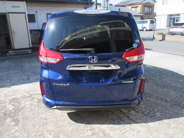 フリード+ハイブリッド ハイブリッドEX ワンセグTV ETC車載器 ナビTV 前席シートヒーター ウォークスルー LEDライト リアカメラ SD サイドカーテンエアバック スマートキー クルコン オートエアコン イモビ パワーステアリング(10枚目)
