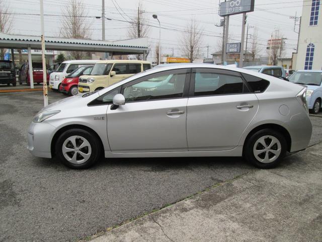 プリウスＰＨＶ Ｓ　運転席エアバッグ　イモビライザー　ナビＴＶ　ワンセグＴＶ　カーテンエアバッグ　パワーウインドウ　ＥＴＣ　パワステ　オートエアコン　Ｗエアバッグ　ＡＢＳ　衝突安全ボディ　ＳＤ（4枚目）