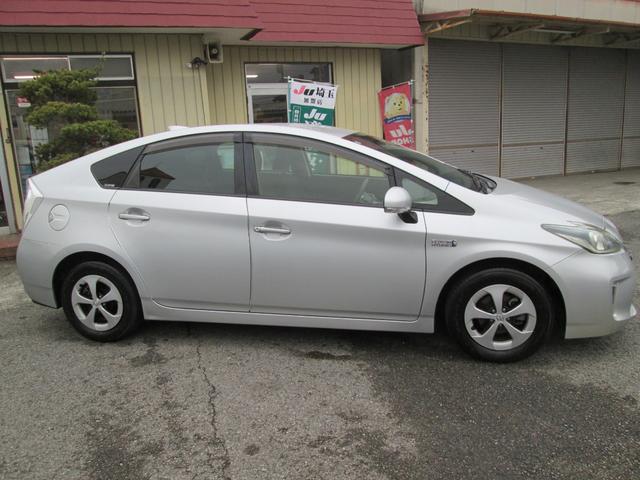 プリウスＰＨＶ Ｓ　運転席エアバッグ　イモビライザー　ナビＴＶ　ワンセグＴＶ　カーテンエアバッグ　パワーウインドウ　ＥＴＣ　パワステ　オートエアコン　Ｗエアバッグ　ＡＢＳ　衝突安全ボディ　ＳＤ（6枚目）