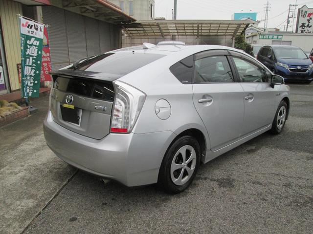 プリウスＰＨＶ Ｓ　運転席エアバッグ　イモビライザー　ナビＴＶ　ワンセグＴＶ　カーテンエアバッグ　パワーウインドウ　ＥＴＣ　パワステ　オートエアコン　Ｗエアバッグ　ＡＢＳ　衝突安全ボディ　ＳＤ（7枚目）