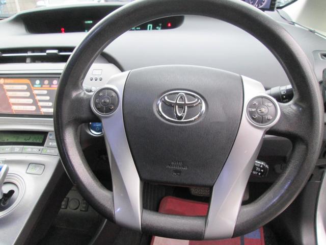 プリウスＰＨＶ Ｓ　運転席エアバッグ　イモビライザー　ナビＴＶ　ワンセグＴＶ　カーテンエアバッグ　パワーウインドウ　ＥＴＣ　パワステ　オートエアコン　Ｗエアバッグ　ＡＢＳ　衝突安全ボディ　ＳＤ（18枚目）