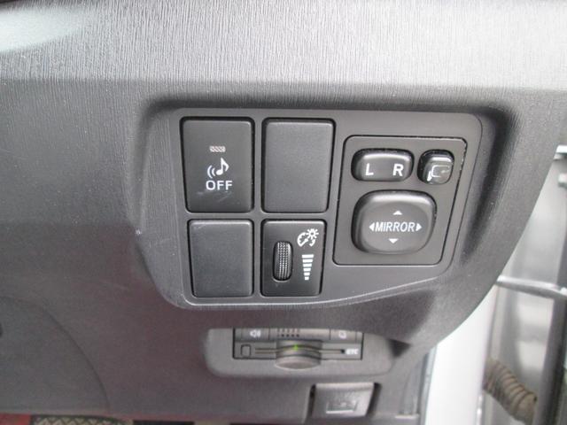 プリウスＰＨＶ Ｓ　運転席エアバッグ　イモビライザー　ナビＴＶ　ワンセグＴＶ　カーテンエアバッグ　パワーウインドウ　ＥＴＣ　パワステ　オートエアコン　Ｗエアバッグ　ＡＢＳ　衝突安全ボディ　ＳＤ（24枚目）