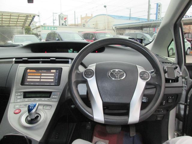プリウスＰＨＶ Ｓ　運転席エアバッグ　イモビライザー　ナビＴＶ　ワンセグＴＶ　カーテンエアバッグ　パワーウインドウ　ＥＴＣ　パワステ　オートエアコン　Ｗエアバッグ　ＡＢＳ　衝突安全ボディ　ＳＤ（26枚目）