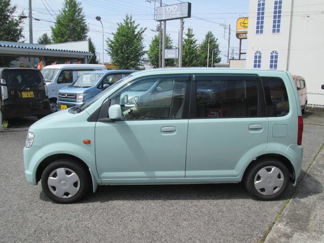 Ｓ　運転席エアバッグ　パワーウインド　運転席助手席エアバッグ　盗難防止装置　ＡＣ　フルフラット　パワステ　キーレス　衝突安全ボディ　ＡＢＳ（画像9）
