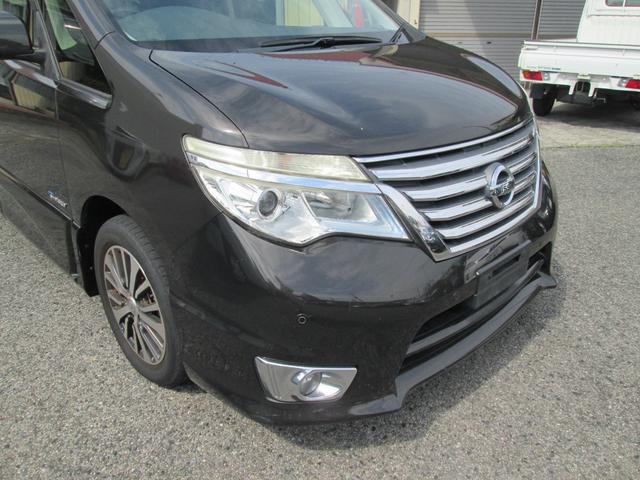 Nissan Serena V + SHV
