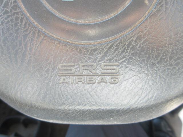 アクティトラック 　４ＷＤ　５速マニュアル　作業灯付き　運転席側エアバッグ（9枚目）