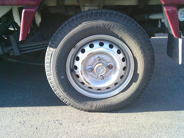 アクティトラック 　４ＷＤ　４３０Ｌタンクローリー　タンク検査付き　デジタルメーター　エアコン・パワステ付き　運転席側エアバッグ付き　５速ＭＴ（10枚目）