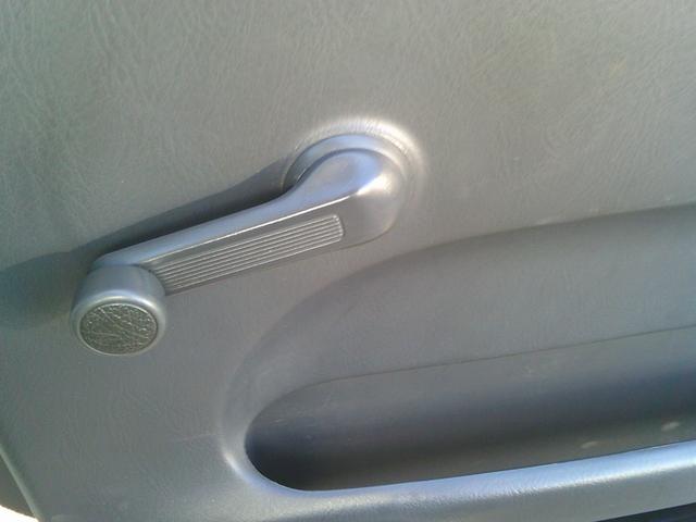 アクティトラック 　４ＷＤ　４３０Ｌタンクローリー　タンク検査付き　デジタルメーター　エアコン・パワステ付き　運転席側エアバッグ付き　５速ＭＴ（23枚目）